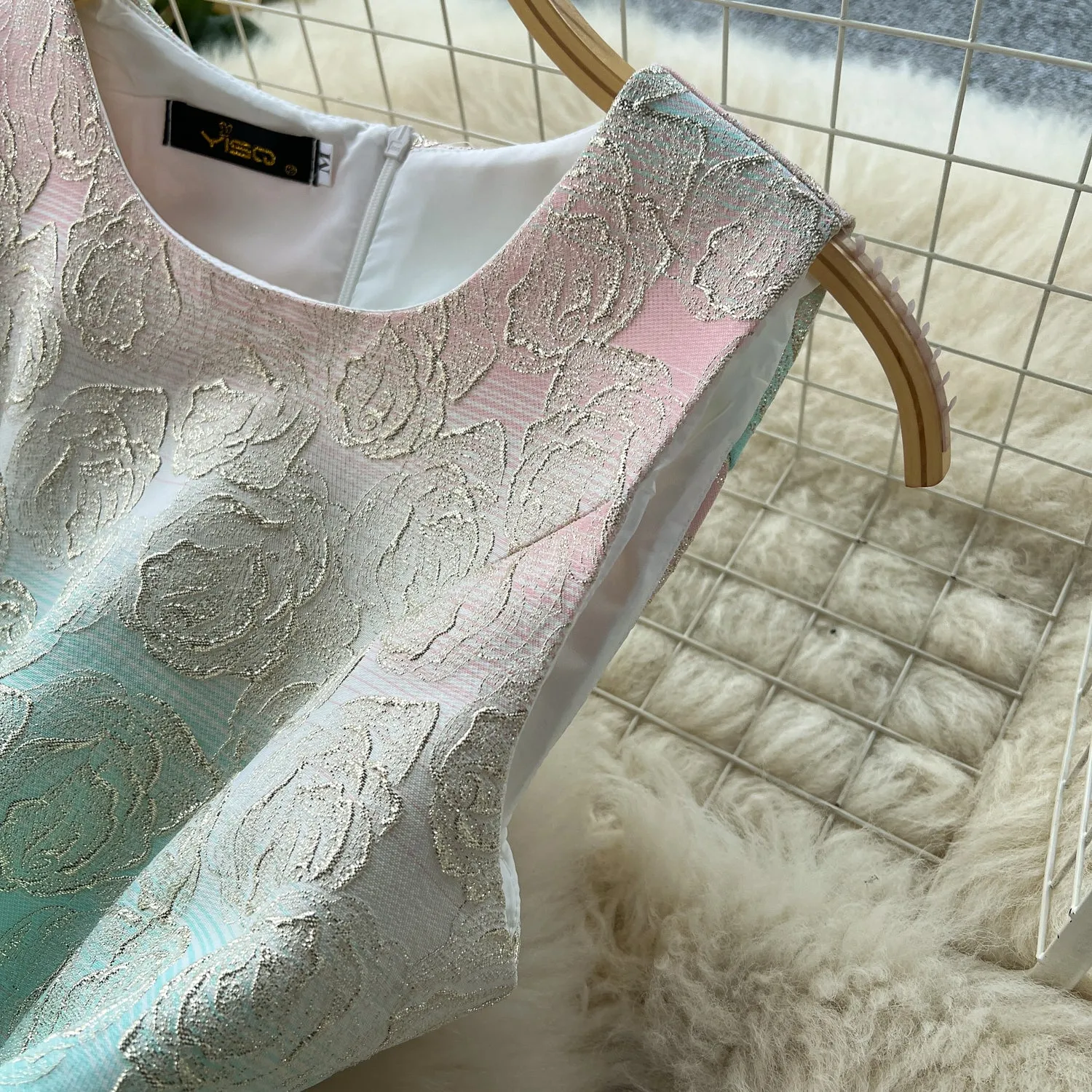 Colorful Carved Jacquard Sleeveless Dress