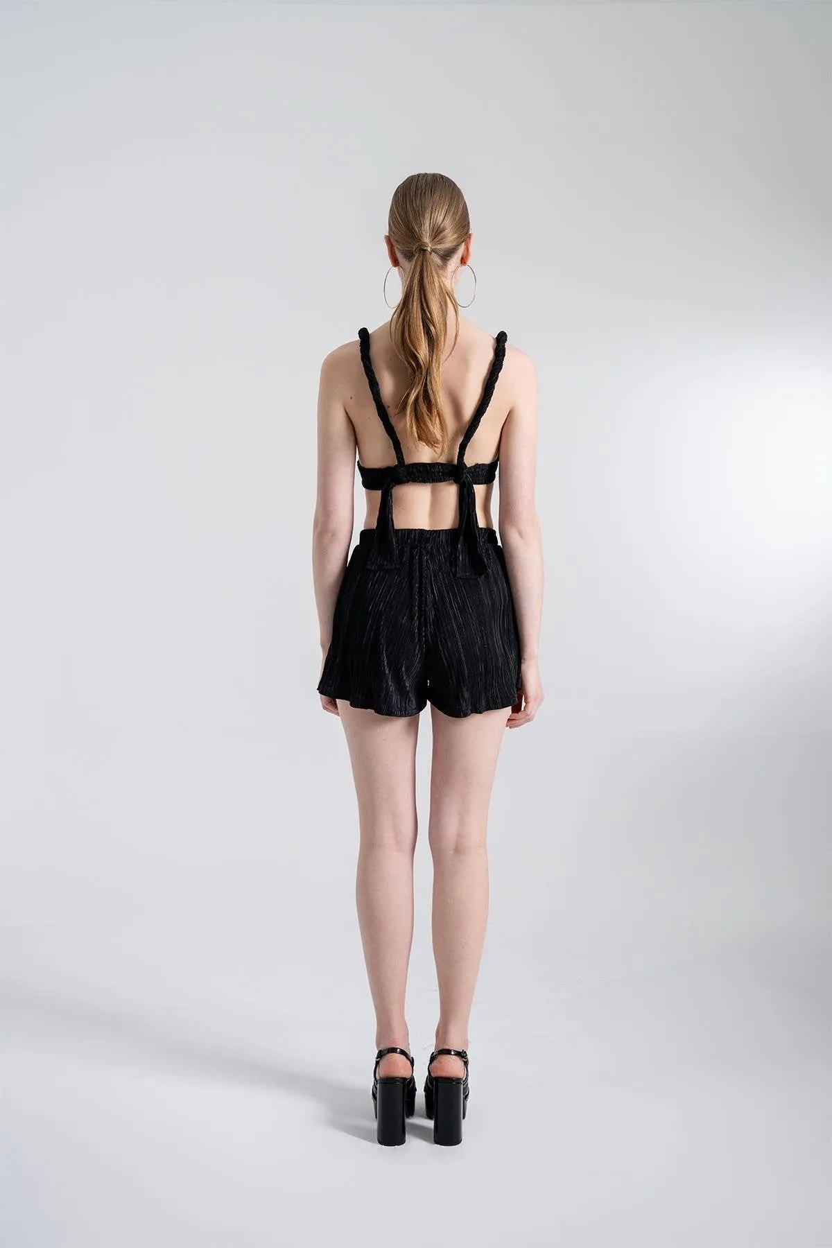 Comfy Elastic Waist Shorts Black