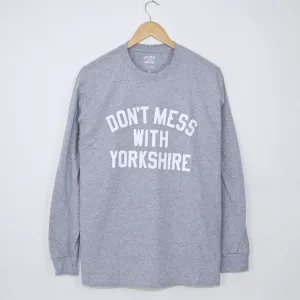 Don't Mess With Yorkshire - Classic Longsleeve T-Shirt - Heather Grey / White