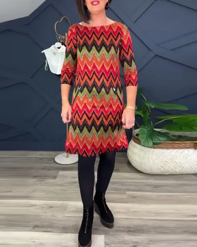 Fashionable colorful printed pocket dress