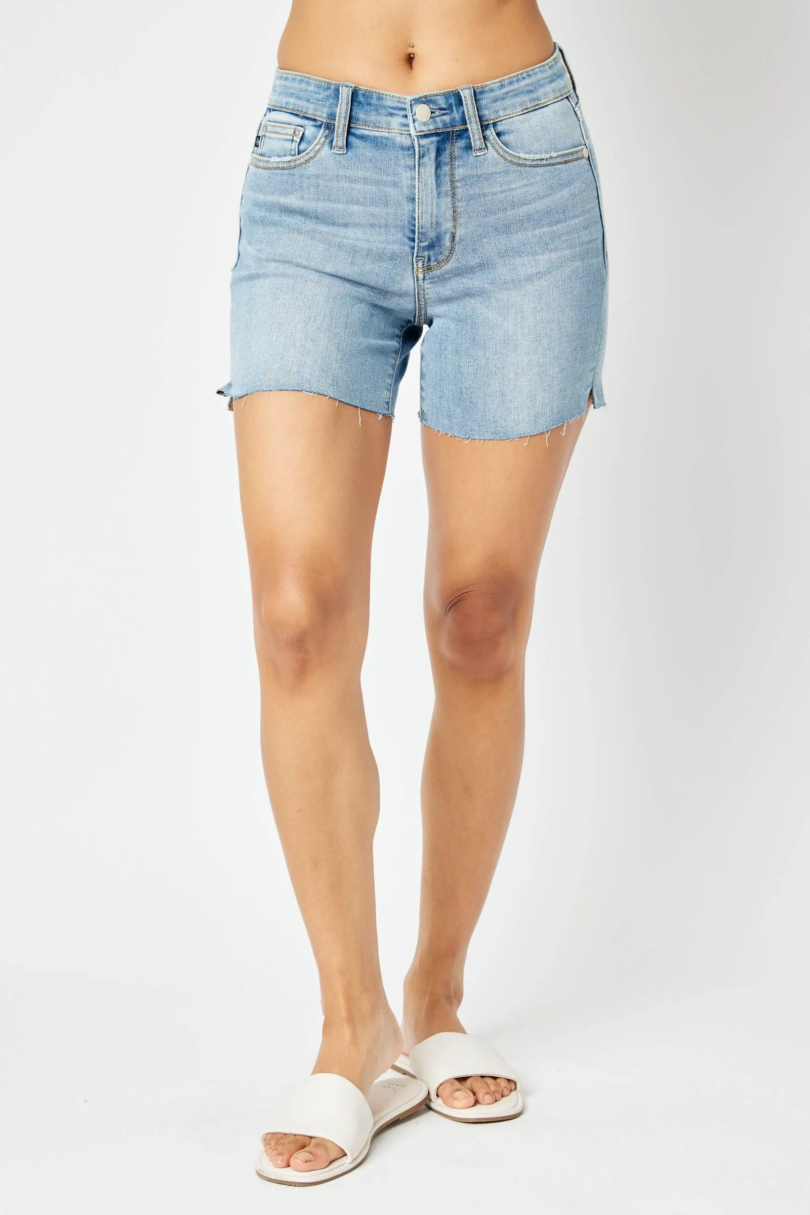 Mid Rise Frey Hem Denim Shorts