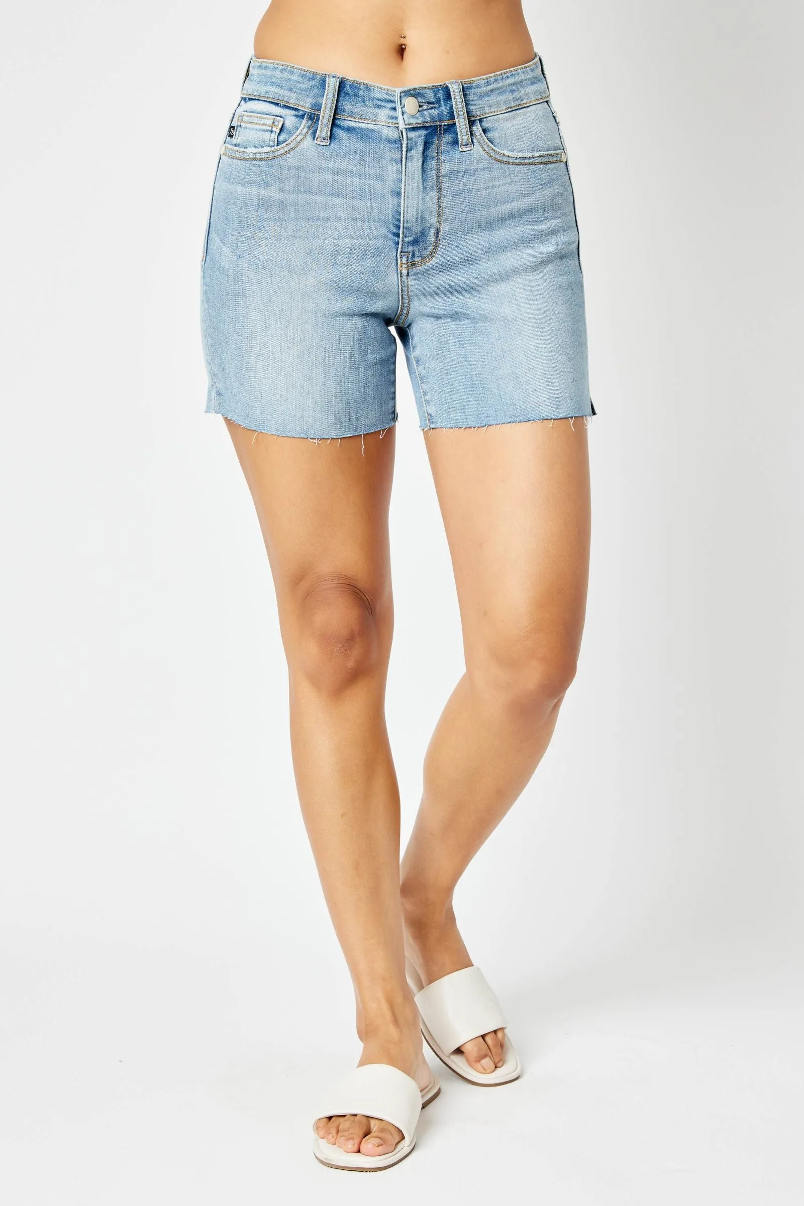 Mid Rise Frey Hem Denim Shorts