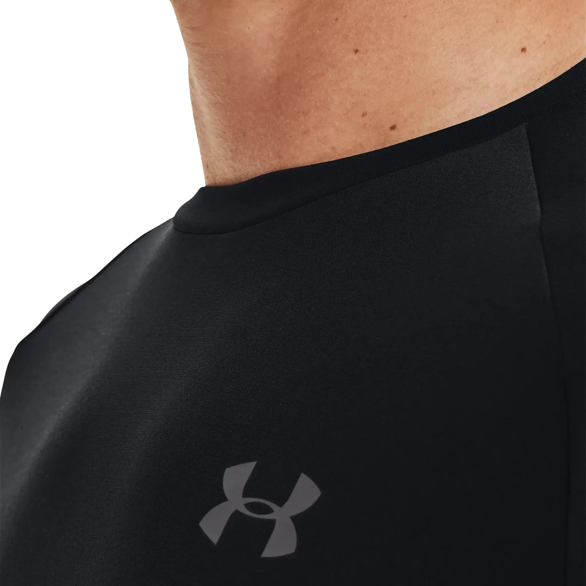 Under Armour UA Black T Shirt & Shorts